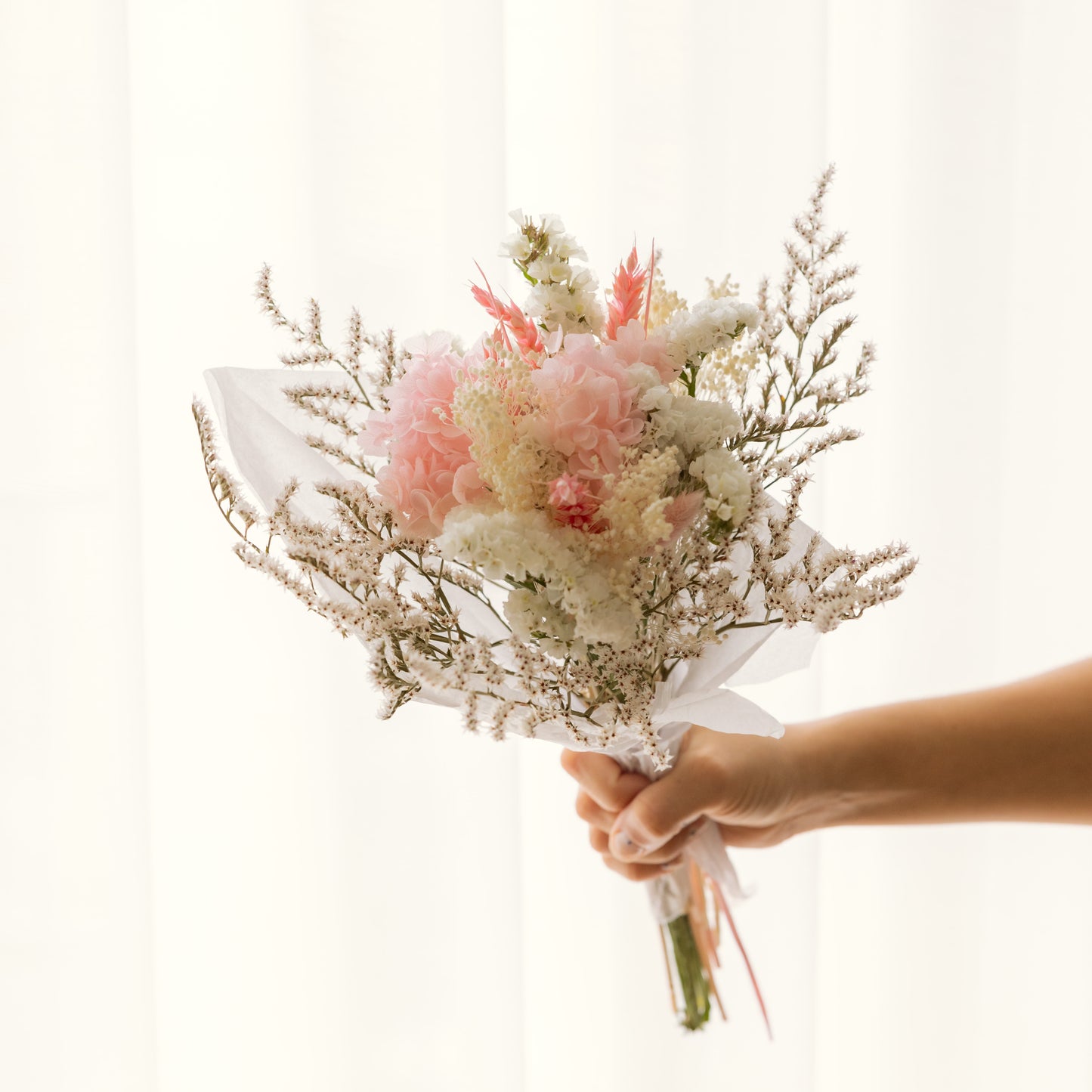 Bouquet of Flowers Pillar